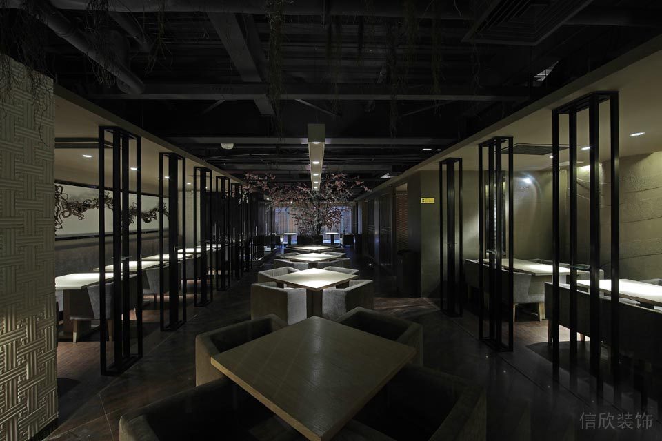 日本料理店安靜舒適的用餐區