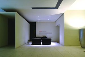 安普深圳辦公室裝修_洽談區(qū)1