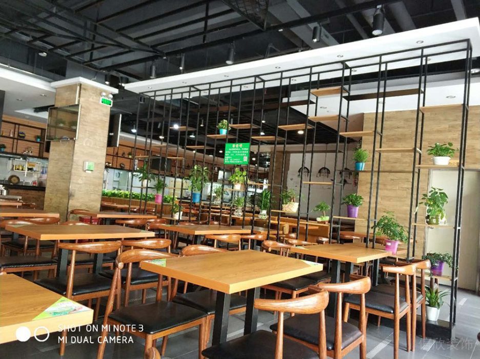 南山快餐店裝修-餐區3