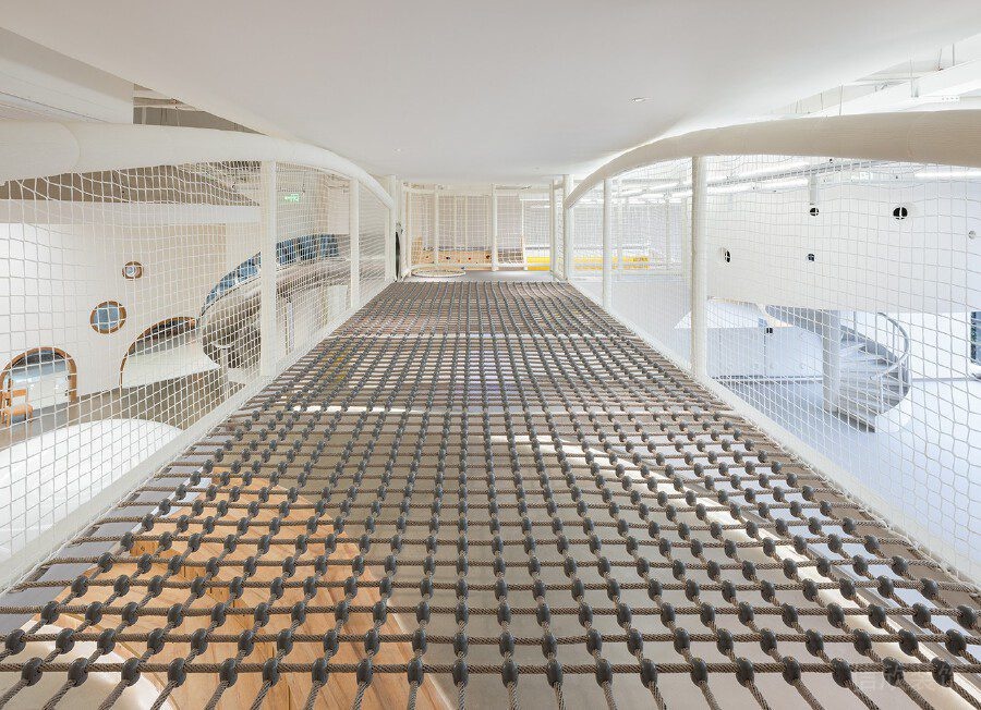 麻繩過道兒童娛樂區(qū)裝修