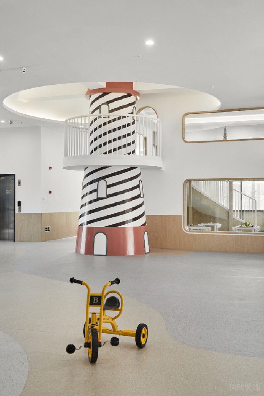 墻柱設(shè)計天花內(nèi)嵌式設(shè)計吊頂內(nèi)嵌燈帶機(jī)構(gòu)裝修