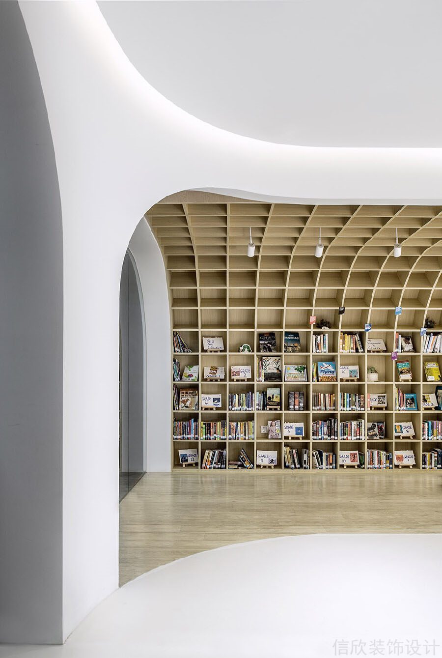 深圳書宇培訓(xùn)學(xué)校裝修設(shè)計(jì)_信欣幼兒園學(xué)校裝修設(shè)計(jì)