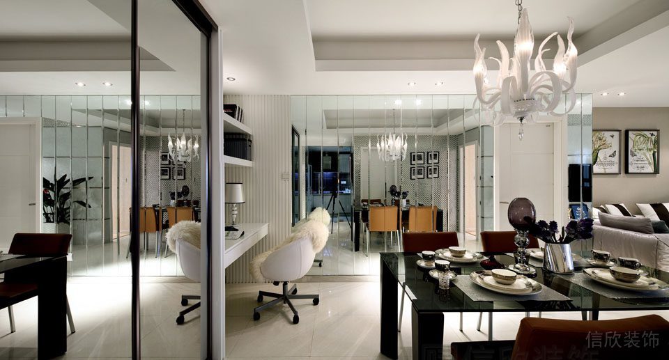 客廳區(qū)域就餐區(qū)黑色簡約大理石天花水晶吊頂鏡面墻體裝修設(shè)計