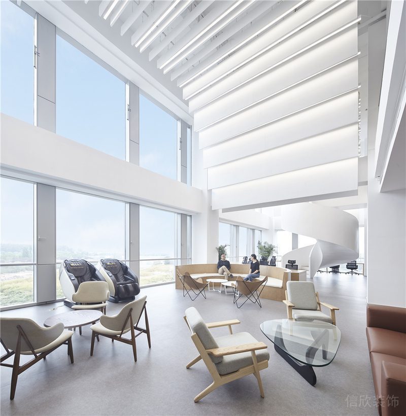 深圳南山淺色寫字樓裝修