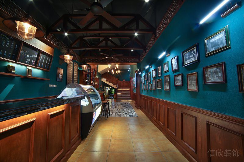 店鋪裝修墻體藝術(shù)生活照片展示形象版裝修木質(zhì)半墻設(shè)計復(fù)古效果圖