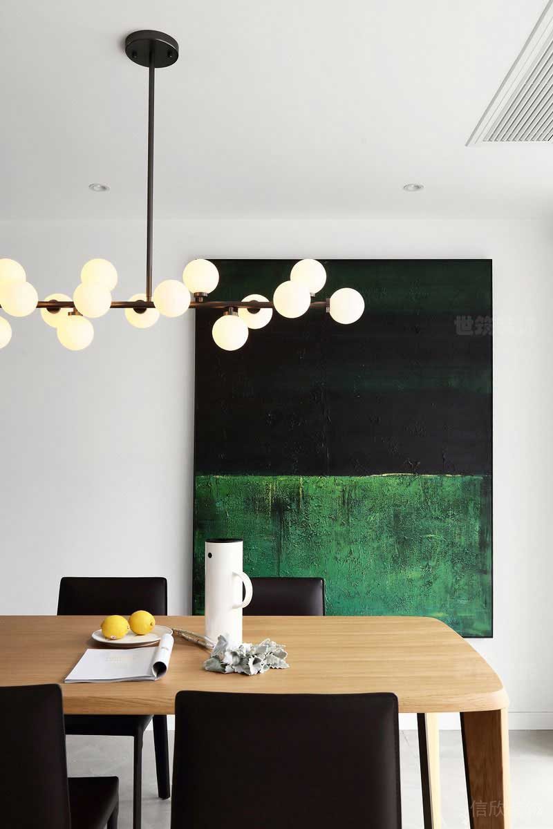 極簡風(fēng)格家居餐廳陳設(shè)