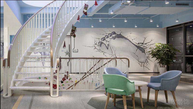 新居別墅現(xiàn)代簡約風(fēng)鐵藝樓梯效果圖