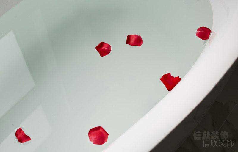 新居別墅現代輕奢風浴缸效果圖