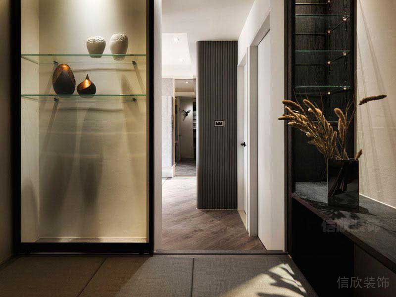 新居現(xiàn)代簡約風(fēng)裝飾立柜效果圖