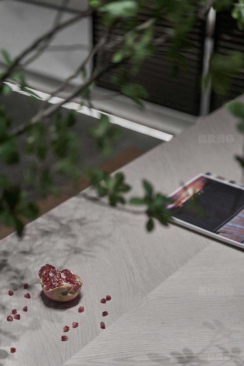 中式極簡(jiǎn)風(fēng)格綠植藝術(shù)品