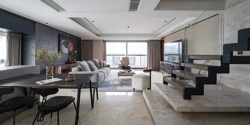 家里有兩只喵喵,為了讓他們有更寬敞、安全的玩耍區(qū)域,半高的封閉式成品柜成為了收納的首選。一眼望去,公共區(qū)域是敞亮、通透、無拘束的。 家里有兩只喵喵,為了讓他們有更寬敞、安全的玩耍區(qū)域,半高的封閉式成品柜成為了收納的首選。一眼望去,公共區(qū)域是敞亮、通透、無拘束的。