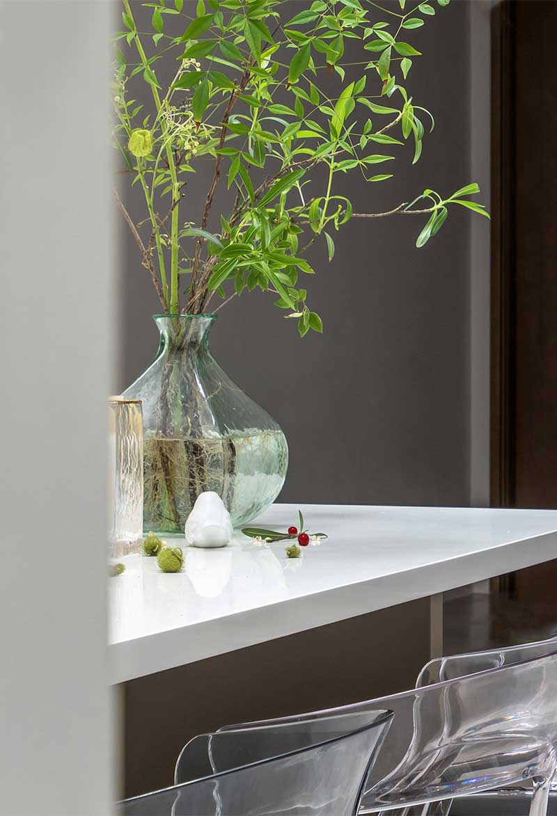 深圳羅湖區極簡風80平方復式小戶型裝修設計玻璃盆栽 深圳羅湖區極簡風80平方復式小戶型裝修設計玻璃盆栽