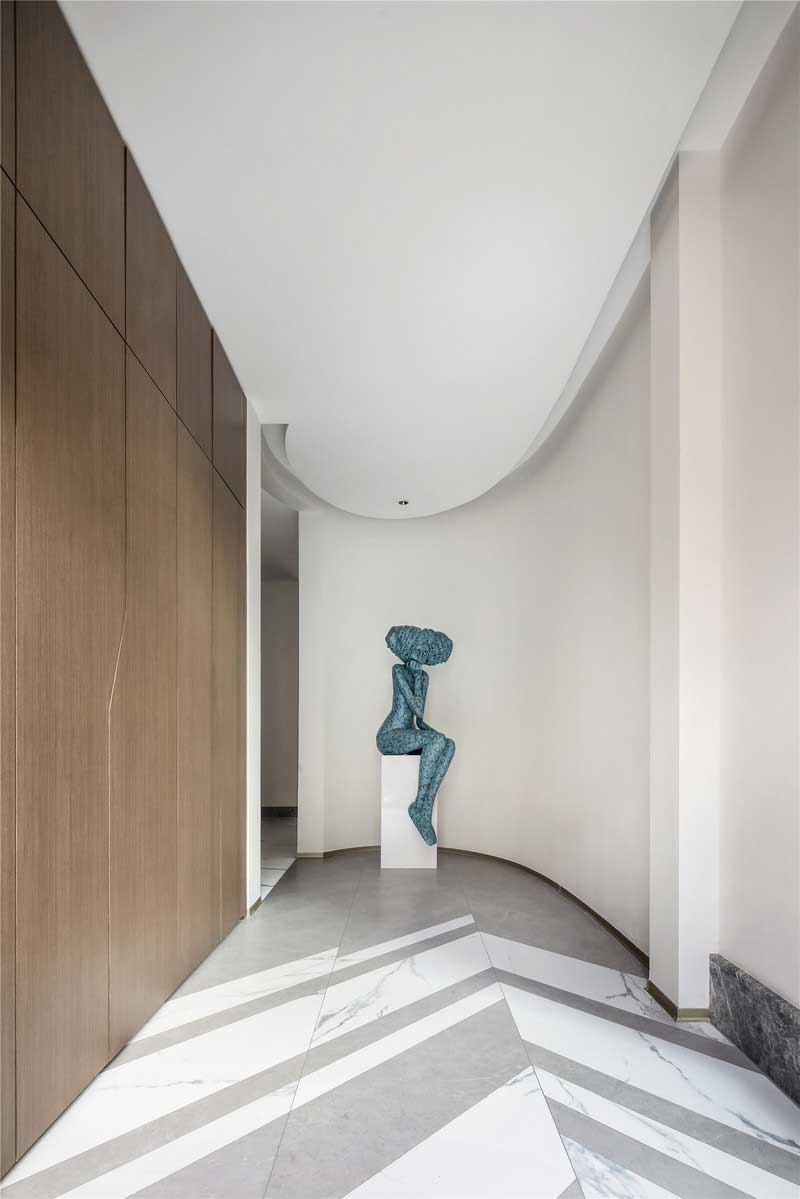 深圳龍華區(qū)現(xiàn)代中式風(fēng)格舊房裝修改造完工后實(shí)景圖過道