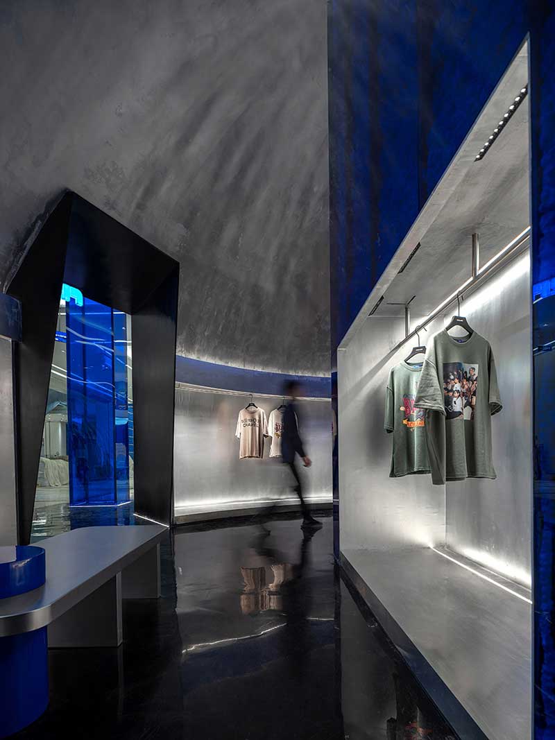 深圳鹽田服裝店內(nèi)部空間