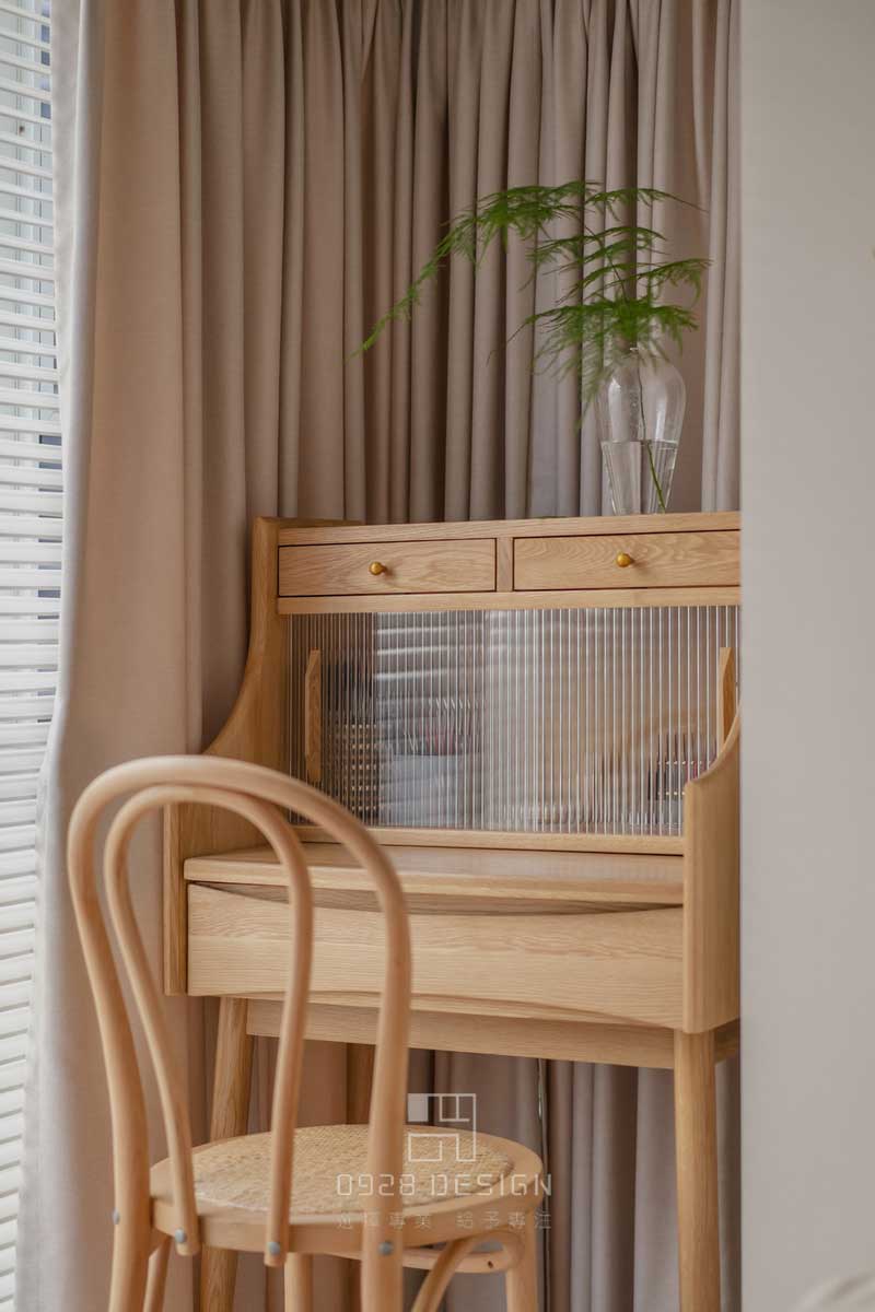 這個椅子有沒有小時候奶奶家的藤編椅子的感覺？