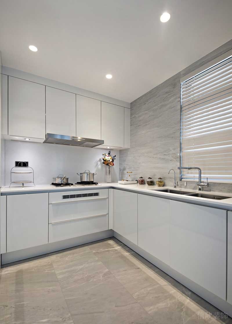 深圳龍崗區現代風高檔家庭裝修工程案例廚房 深圳龍崗區現代風高檔家庭裝修工程案例廚房