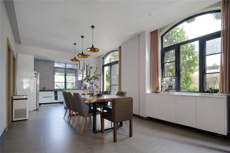 深圳南山簡(jiǎn)約風(fēng)格120平方家庭住房裝修餐廳