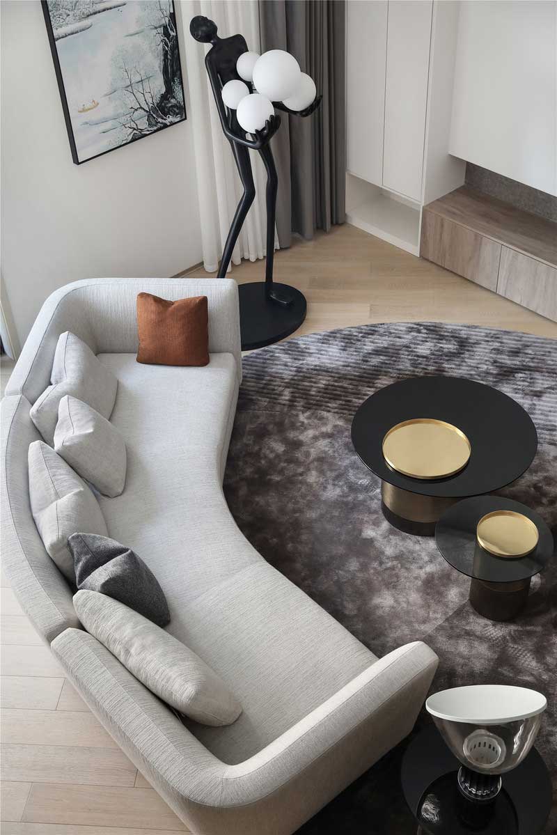 深圳龍華區(qū)現(xiàn)代中式風(fēng)格舊房裝修改造完工后實(shí)景圖客廳地毯