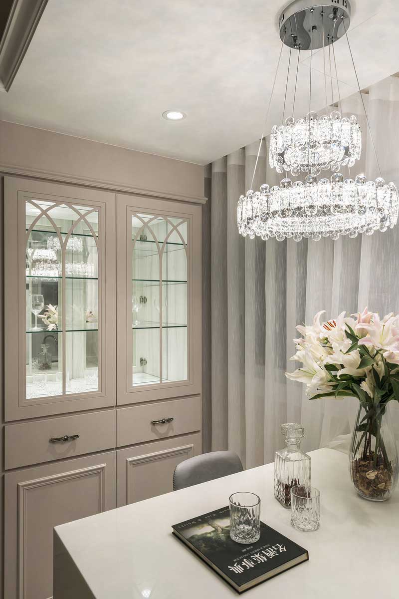 深圳鹽田區(qū)簡(jiǎn)歐風(fēng)格家居住房裝修設(shè)計(jì)水晶吊燈 深圳鹽田區(qū)簡(jiǎn)歐風(fēng)格家居住房裝修設(shè)計(jì)水晶吊燈