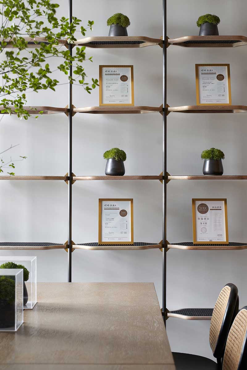 深圳龍華觀瀾新中式辦公室裝修大會議室軟裝陳設 深圳龍華觀瀾新中式辦公室裝修大會議室軟裝陳設