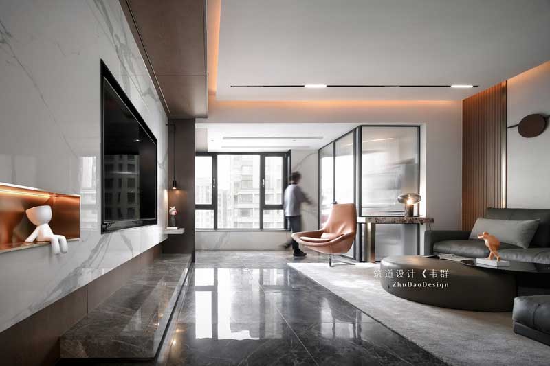 流轉腳步中追求流暢感。