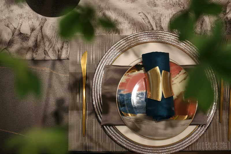 深圳羅湖區現代輕奢風200平方家庭住房裝修餐桌擺設 深圳羅湖區現代輕奢風200平方家庭住房裝修餐桌擺設