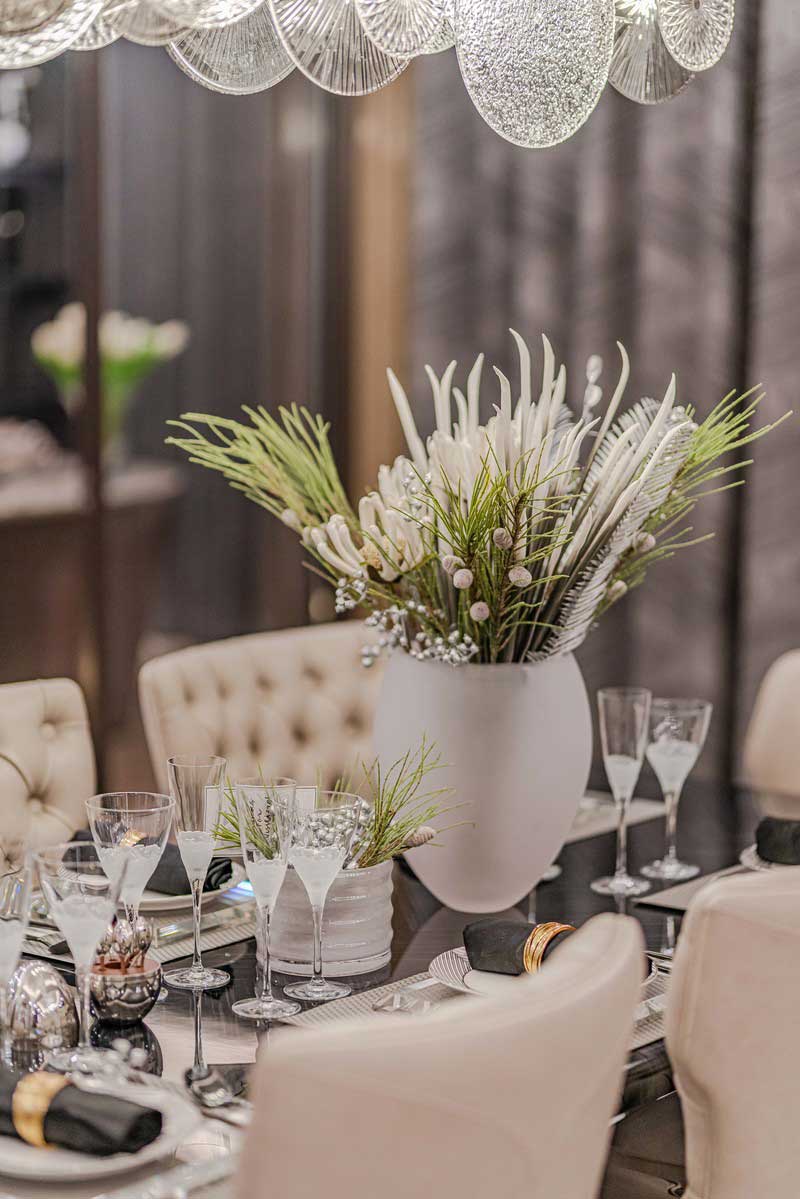 深圳龍崗中心城現代輕奢風格家裝新房三居室裝修餐廳綠植 深圳龍崗中心城現代輕奢風格家裝新房三居室裝修餐廳綠植