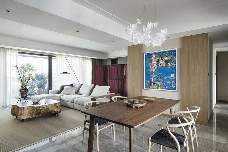 郁郁蔥蔥的陽臺，在綠植的掩映下，顯示出勃勃生機，化作清新愜意的天然家庭氧吧。