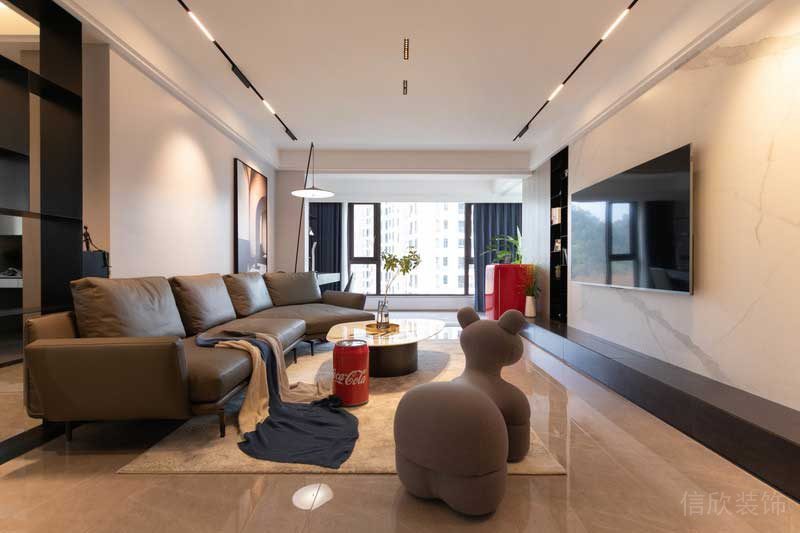 弧線皮革沙發(fā)客廳裝修效果圖