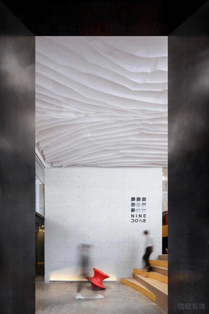 深圳寶安西鄉(xiāng)辦公室裝修設(shè)計案例