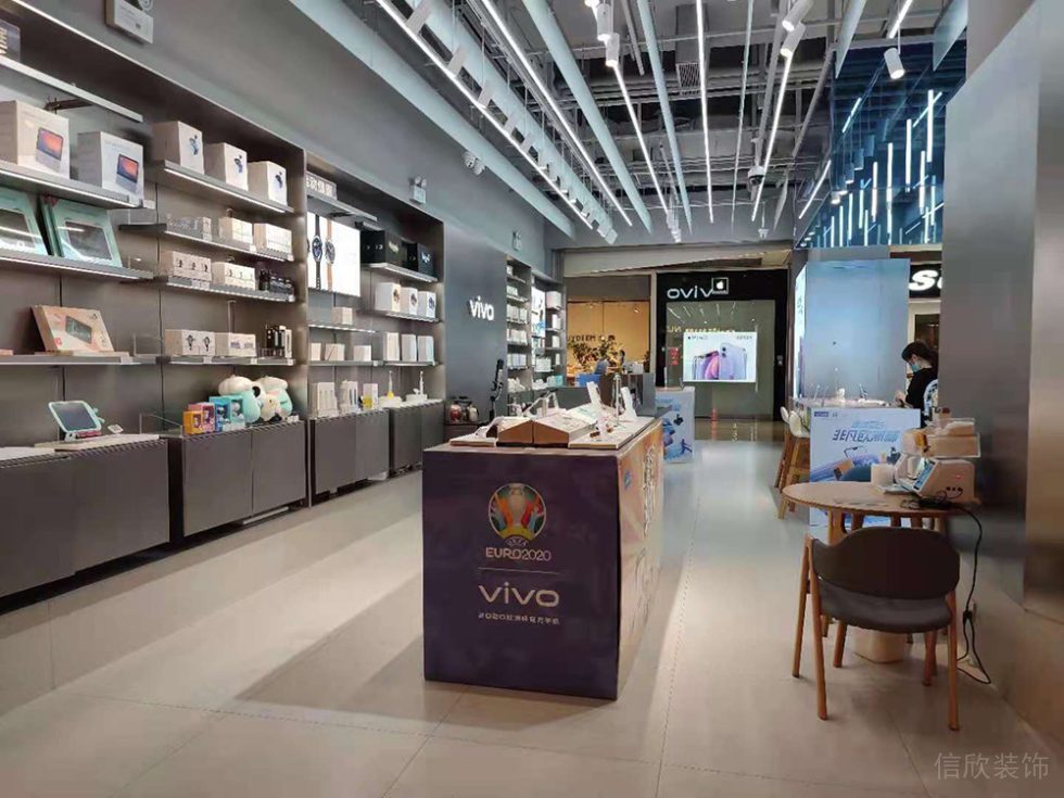 深圳羅湖現(xiàn)代風(fēng)格vivo專賣店裝修墻邊展柜