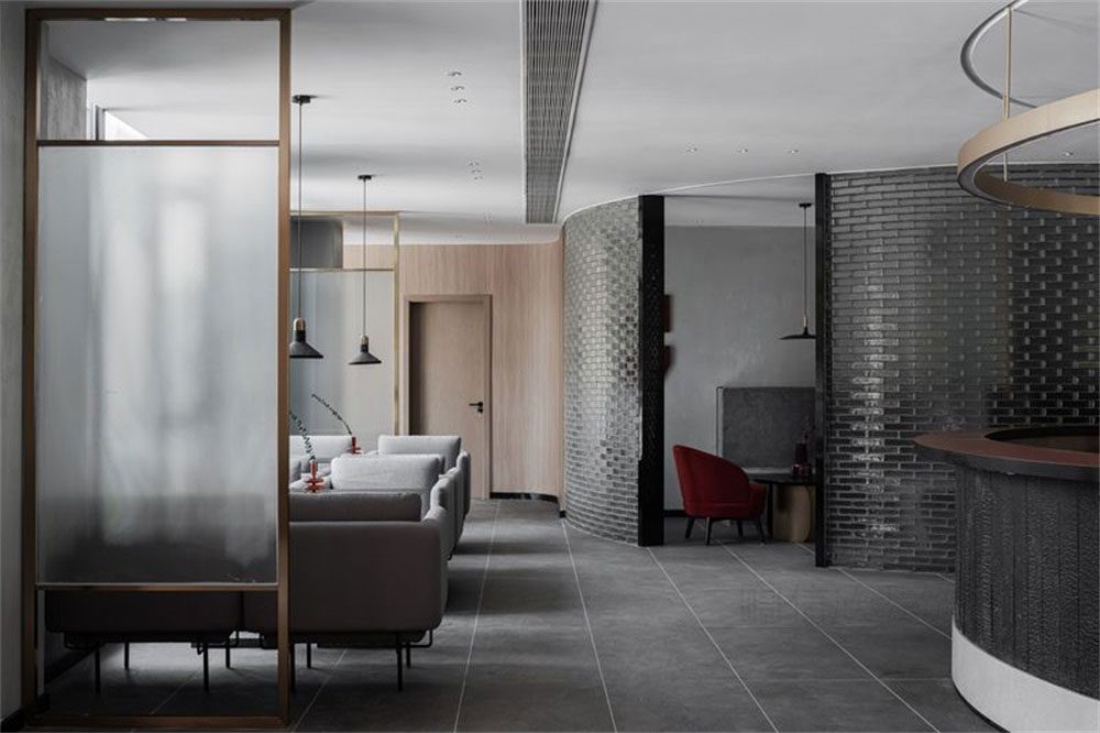 深圳南山簡(jiǎn)約風(fēng)格咖啡廳裝修設(shè)計(jì)案例弧形玻璃磚裝飾隔斷墻 深圳南山簡(jiǎn)約風(fēng)格咖啡廳裝修設(shè)計(jì)案例弧形玻璃磚裝飾隔斷墻