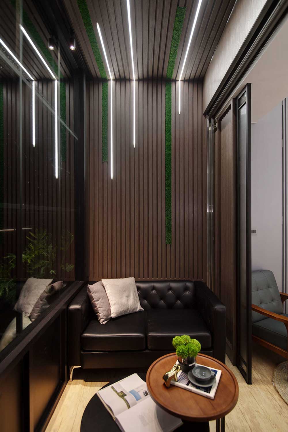 寶安華僑城瑞灣府簡約風格辦公室裝修黑色皮革沙發(fā) 寶安華僑城瑞灣府簡約風格辦公室裝修黑色皮革沙發(fā)