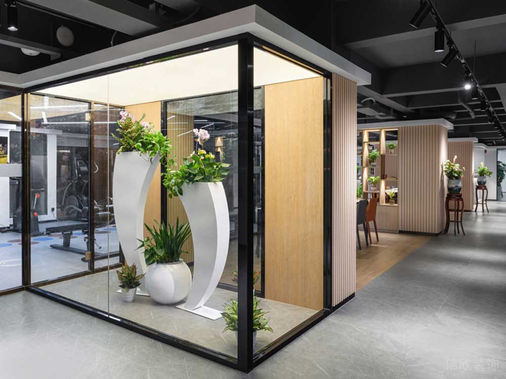 深圳羅湖區(qū)華潤大廈現(xiàn)代簡(jiǎn)約風(fēng)格辦公室設(shè)計(jì)案例綠植裝飾