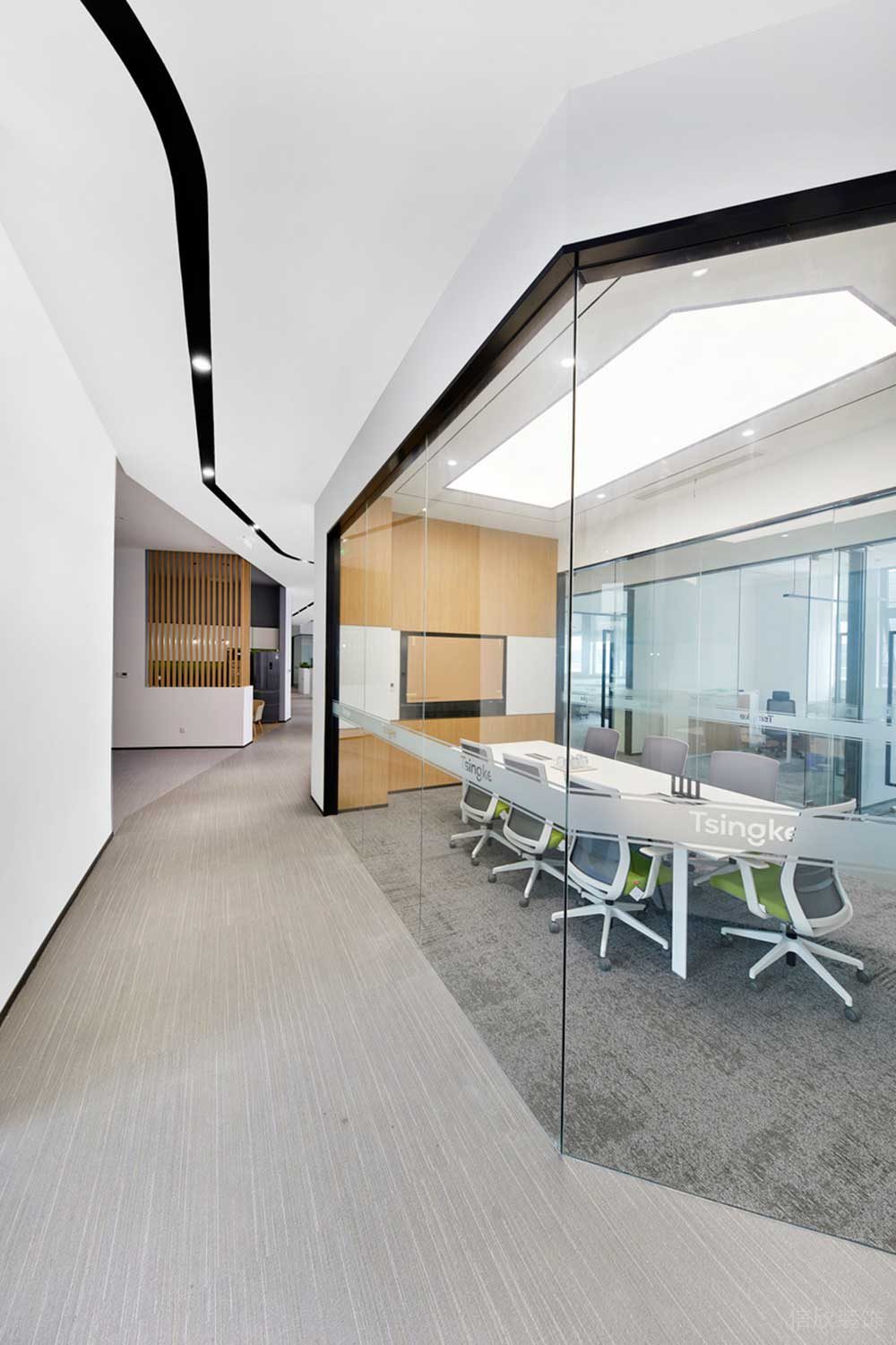 深圳市龍華區鴻榮源天俊現代簡約風格辦公室裝修玻璃隔斷 深圳市龍華區鴻榮源天俊現代簡約風格辦公室裝修玻璃隔斷