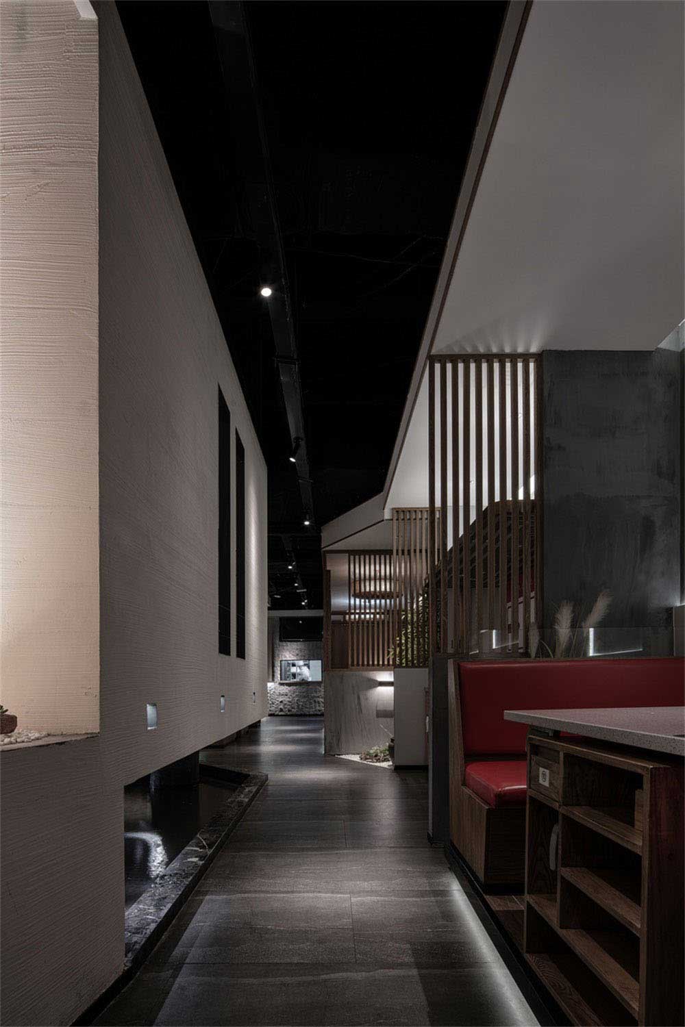 深圳羅湖工業(yè)風(fēng)火鍋店裝修設(shè)計實木裝飾格柵 深圳羅湖工業(yè)風(fēng)火鍋店裝修設(shè)計實木裝飾格柵