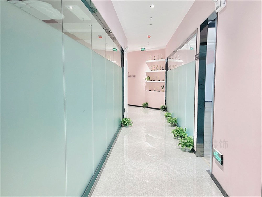 深圳市龍崗區布吉藝術培訓學校走廊 深圳市龍崗區布吉藝術培訓學校走廊