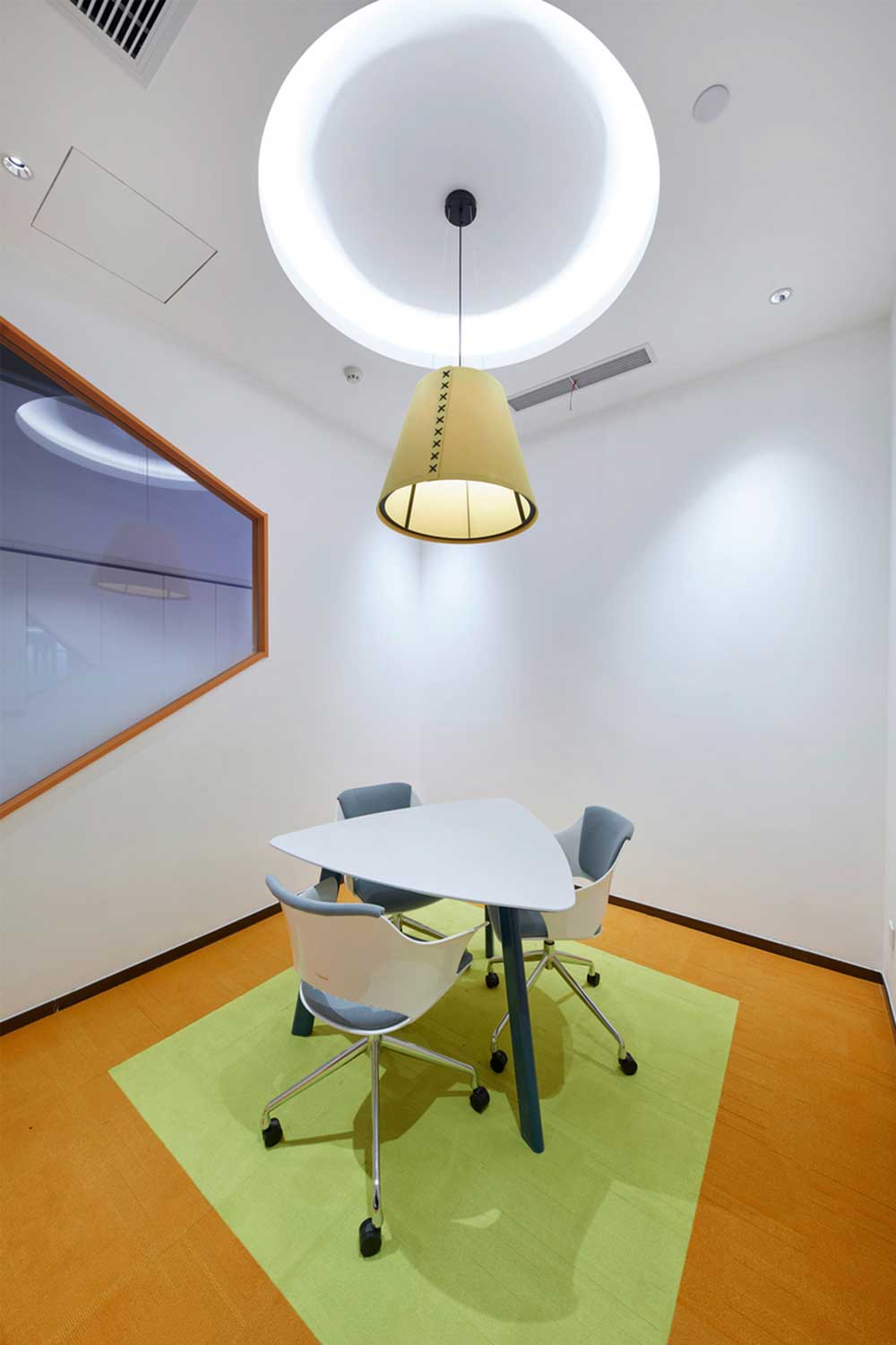 深圳龍華區華僑城北站壹號現代風格辦公室裝修會議空間 深圳龍華區華僑城北站壹號現代風格辦公室裝修會議空間