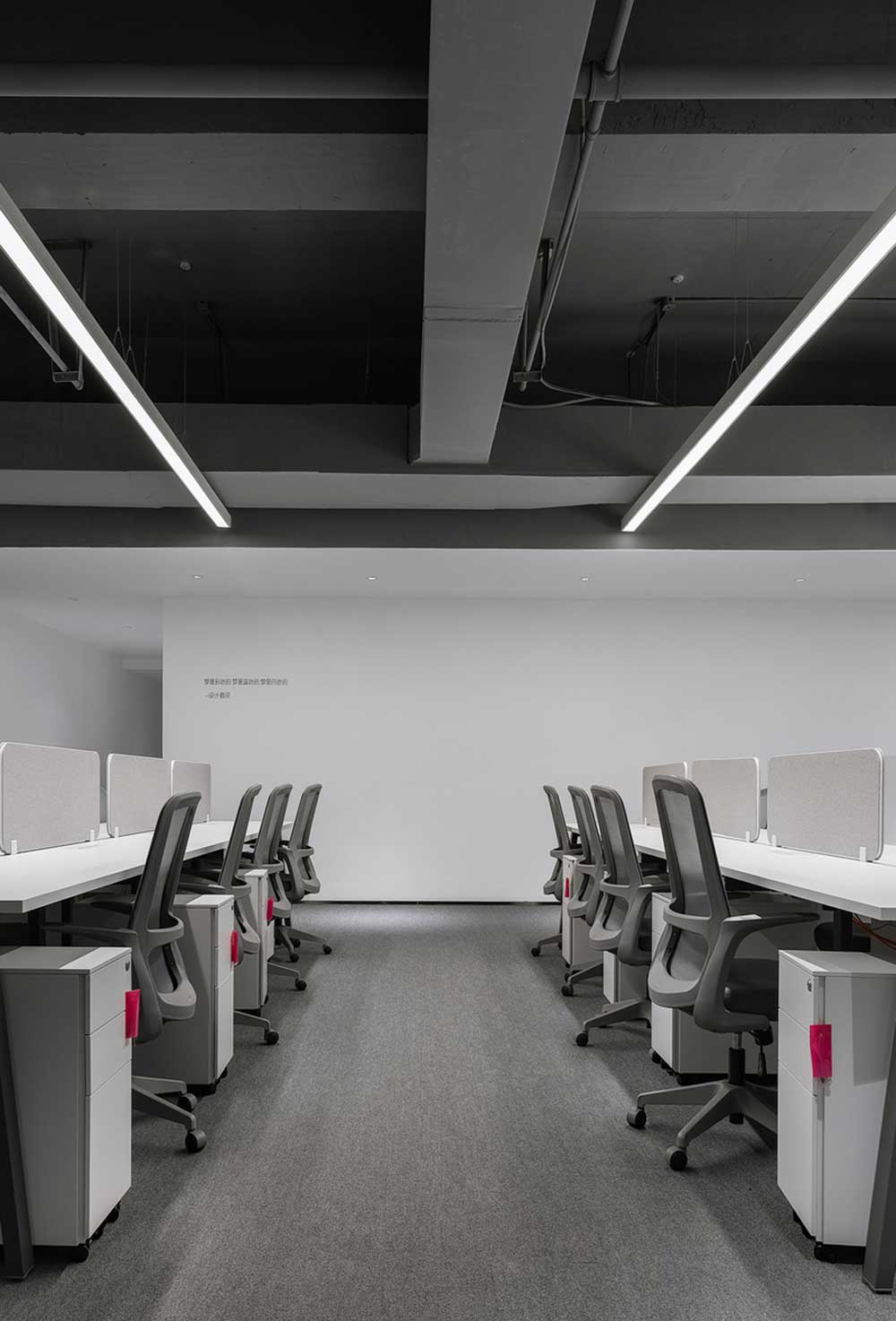 龍崗區(qū)啟迪協(xié)信深圳科技園簡約風(fēng)格辦公室裝修線條吊燈 龍崗區(qū)啟迪協(xié)信深圳科技園簡約風(fēng)格辦公室裝修線條吊燈