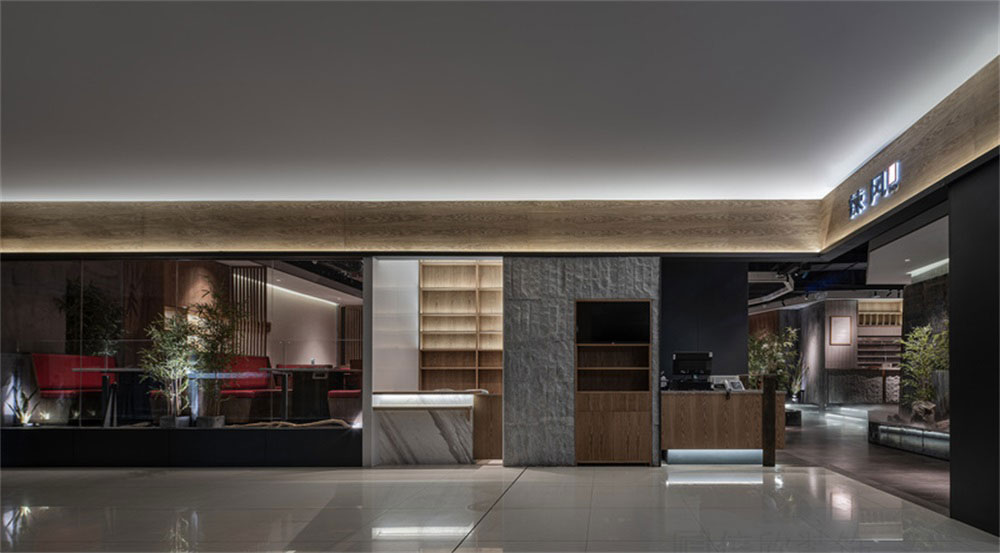 深圳羅湖工業(yè)風(fēng)火鍋店裝修設(shè)計外立面門頭形象 深圳羅湖工業(yè)風(fēng)火鍋店裝修設(shè)計外立面門頭形象