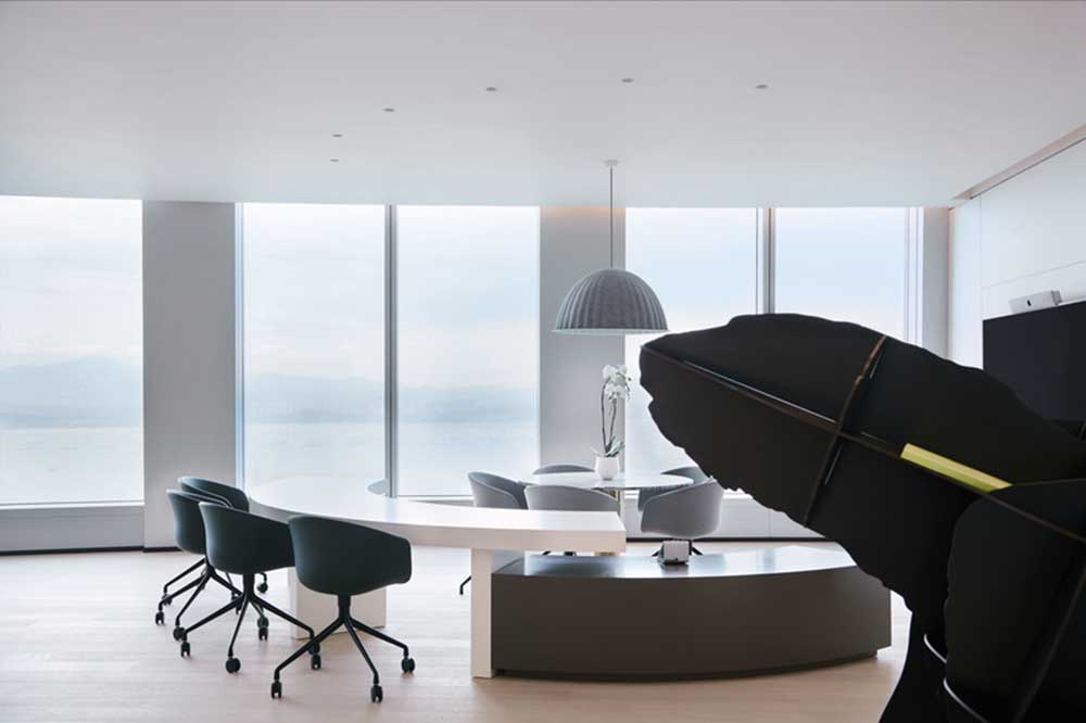 萬科濱海云中心極簡(jiǎn)風(fēng)格公司裝修設(shè)計(jì)案例玻璃幕墻