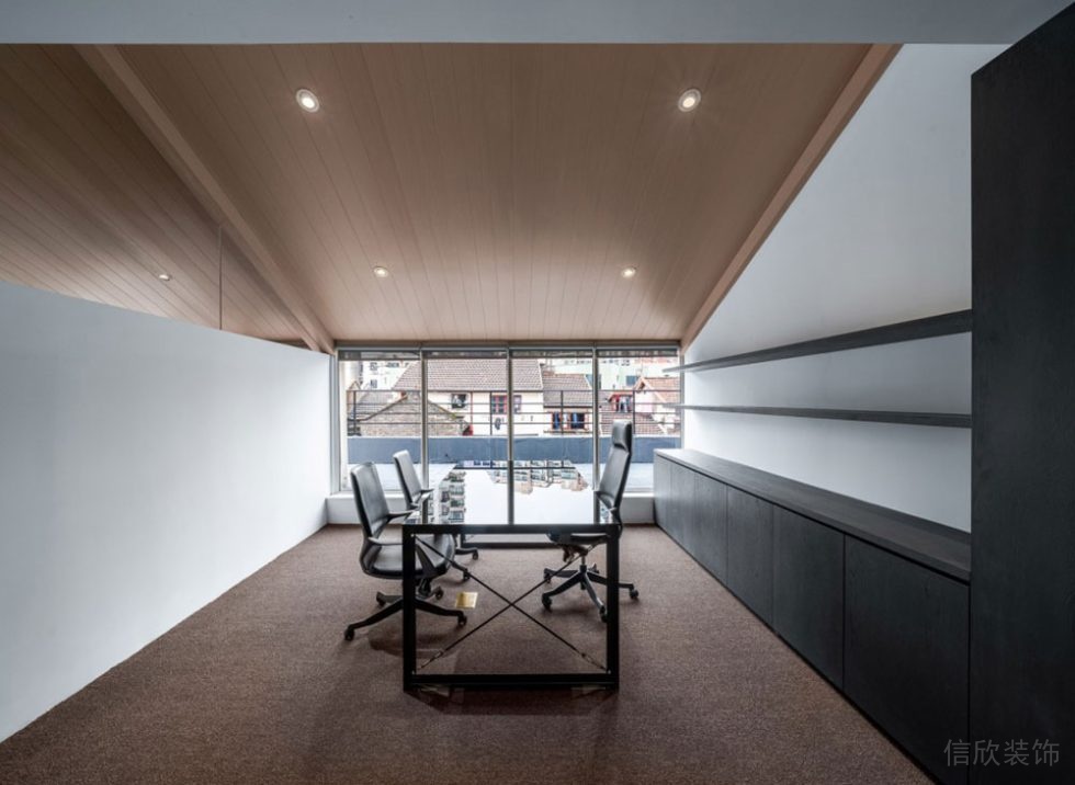 極簡風格經(jīng)理辦公室設計案例裝修圖