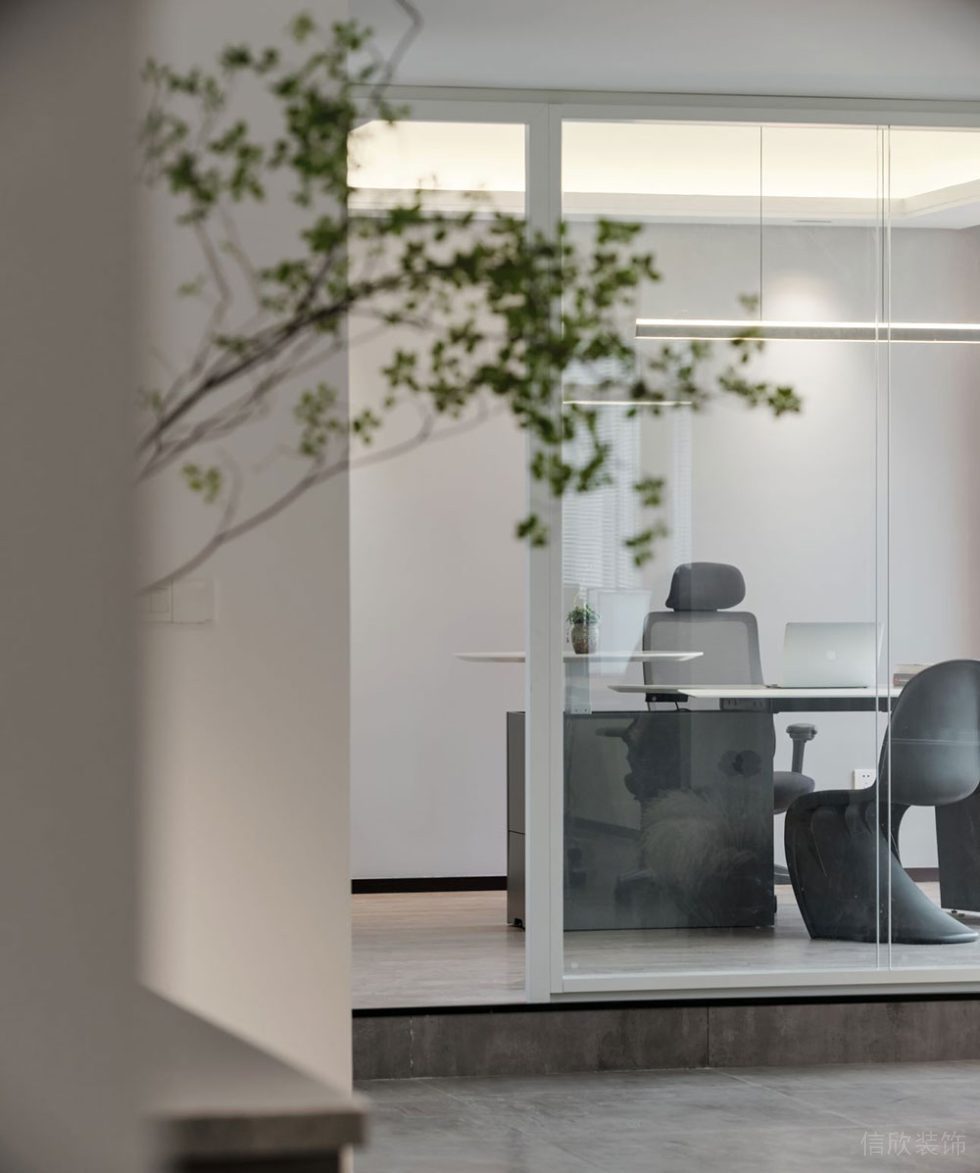 極簡風格經(jīng)理辦公室設計裝修圖