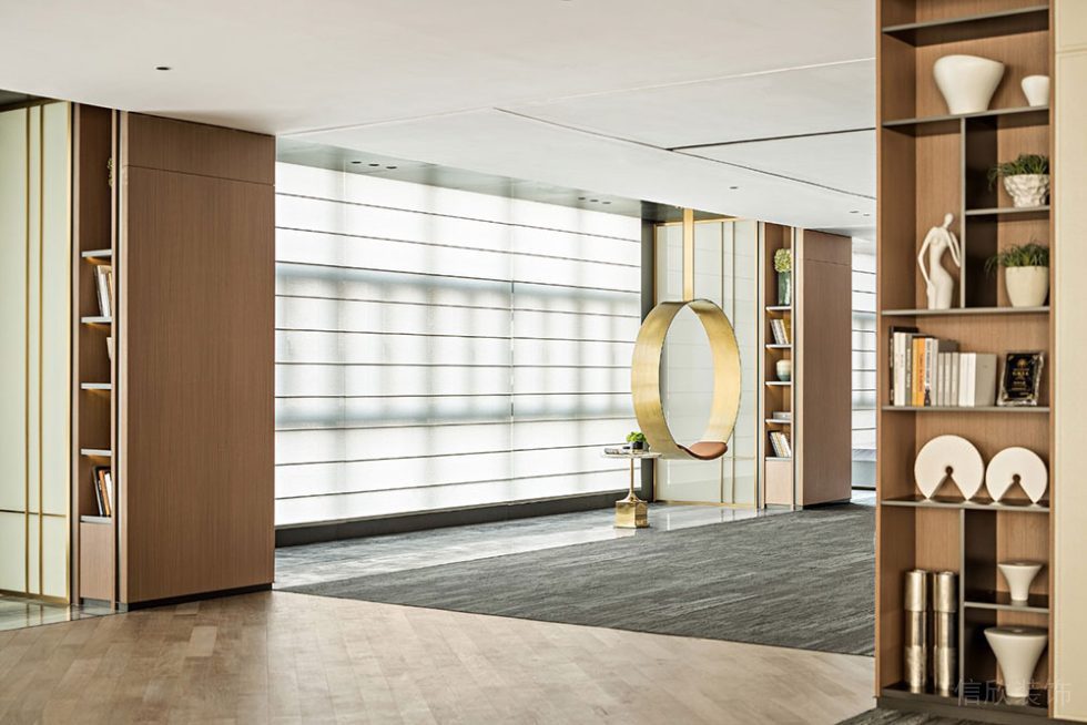 輕奢風(fēng)格辦公場所案例過廊設(shè)計裝修圖