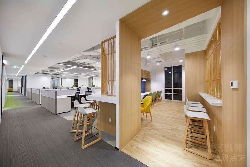 現(xiàn)代北歐辦公室吧臺辦事區(qū)裝修圖