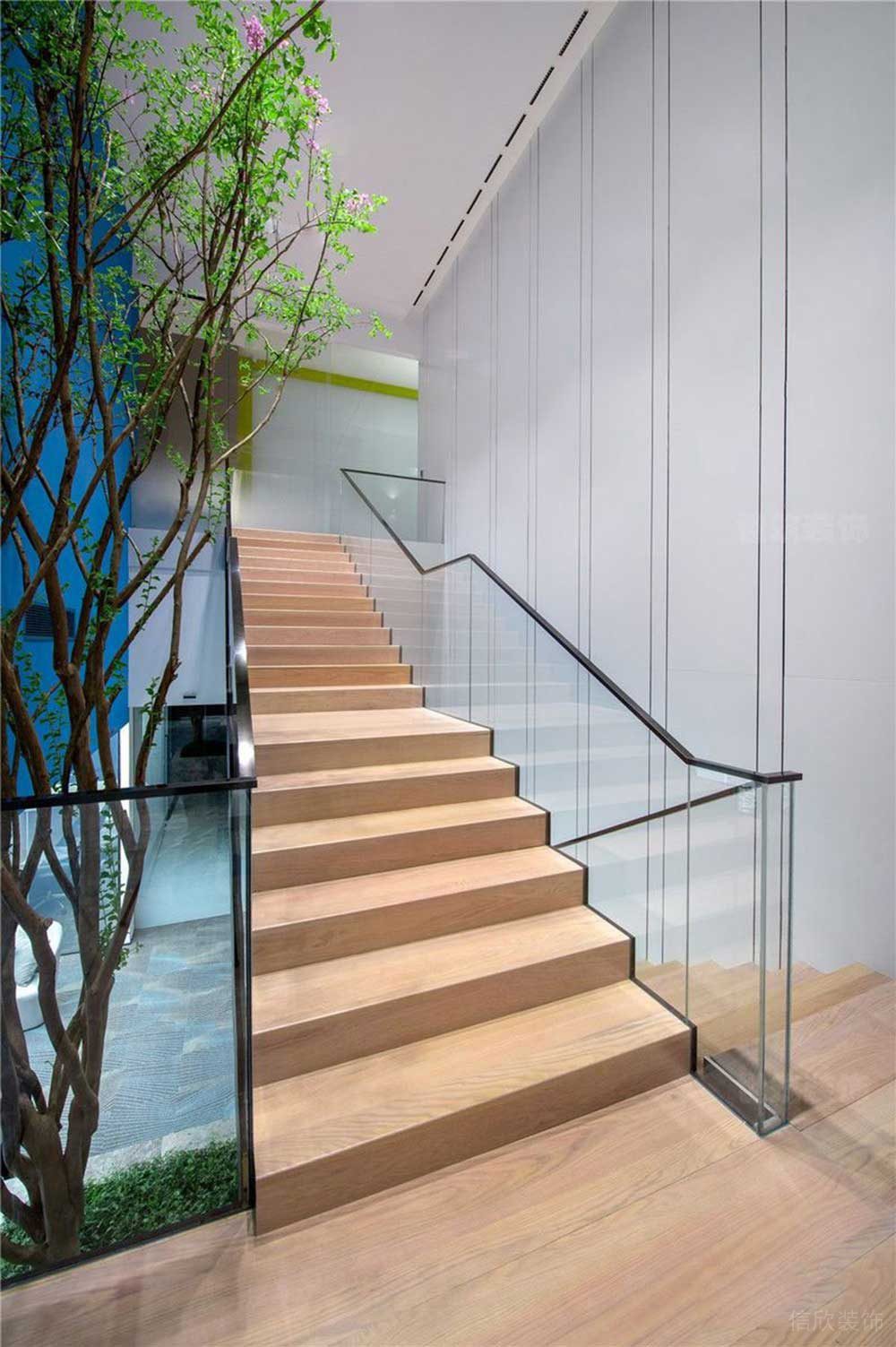 現(xiàn)代北歐風辦公室樓梯過道空間裝修圖