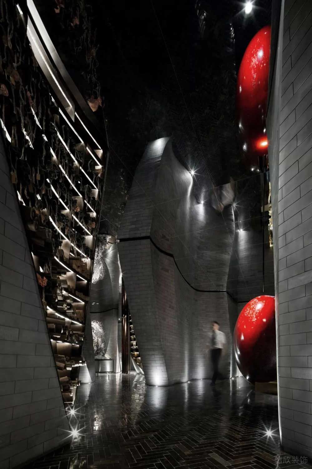 現(xiàn)代工業(yè)風(fēng)商務(wù)辦公空間過廊設(shè)計裝修圖