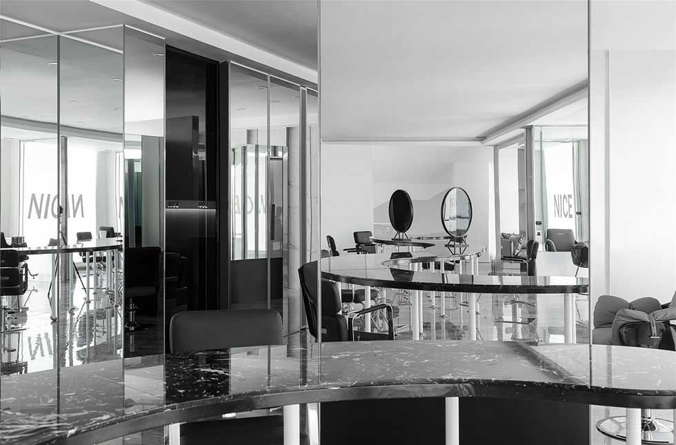 廣東深圳大型美容美發(fā)店休息區(qū)裝修設(shè)計(jì) 廣東深圳大型美容美發(fā)店休息區(qū)裝修設(shè)計(jì)