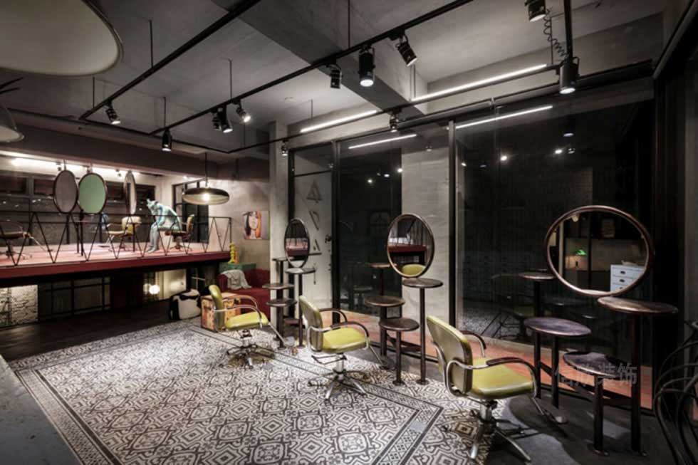 深圳工業(yè)風(fēng)美發(fā)沙龍剪發(fā)區(qū) 深圳工業(yè)風(fēng)美發(fā)沙龍剪發(fā)區(qū)