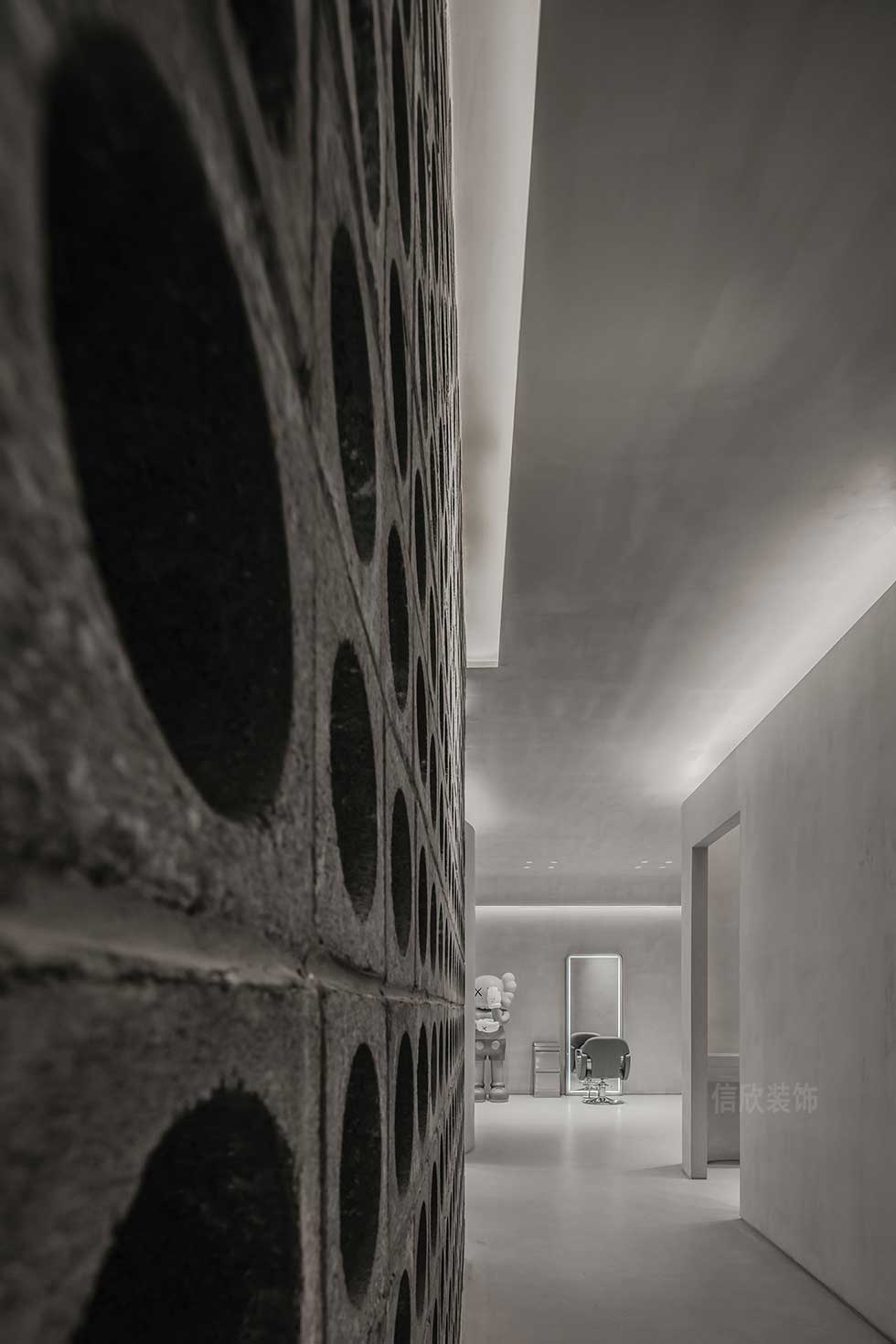 深圳龍崗工業(yè)風(fēng)美發(fā)沙龍大廳裝修設(shè)計(jì)